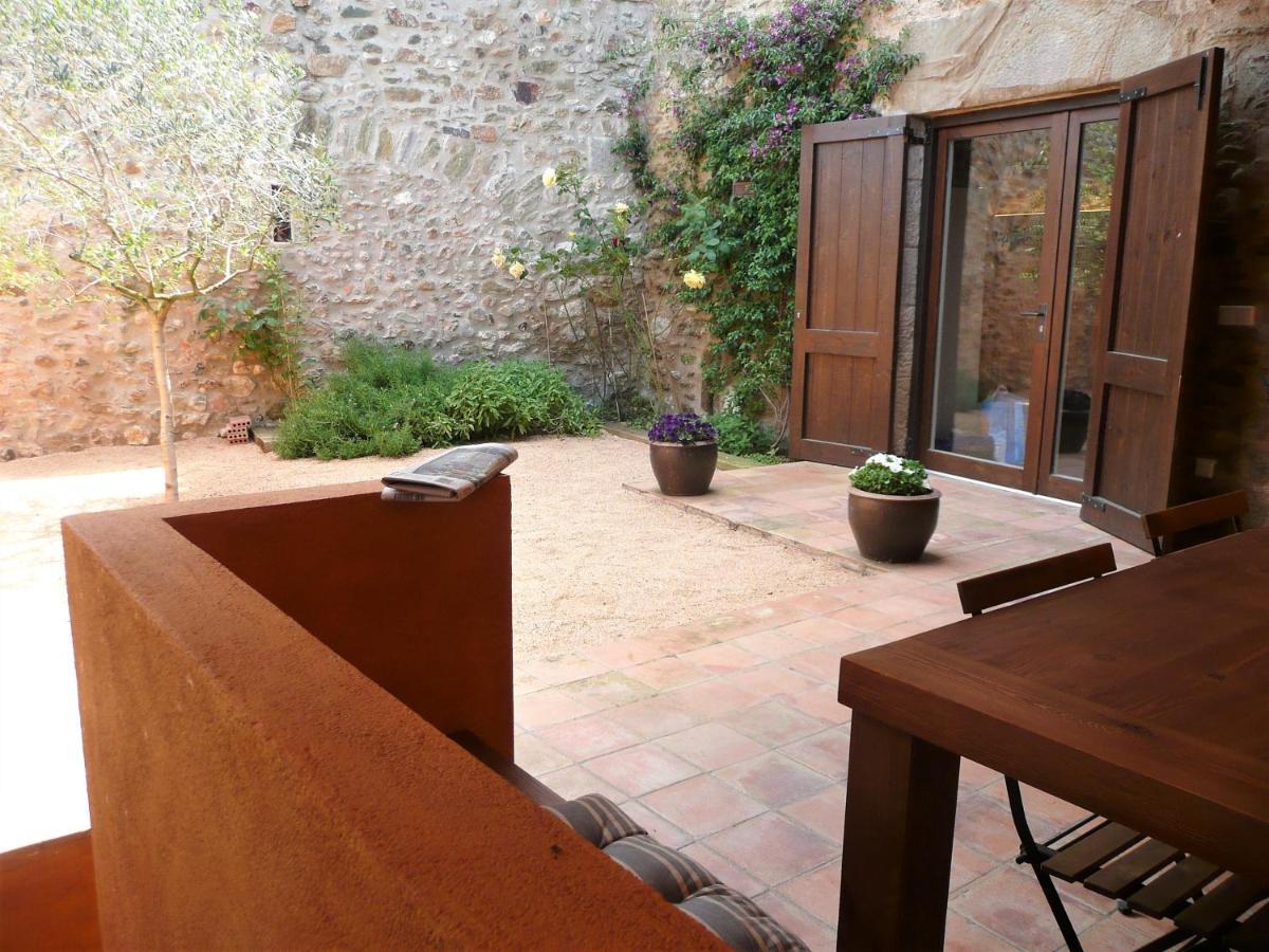 Monells - Casa Rural - Can Felip Buitenkant foto