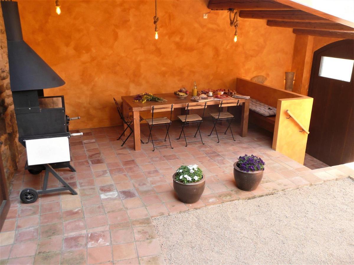 Monells - Casa Rural - Can Felip Buitenkant foto